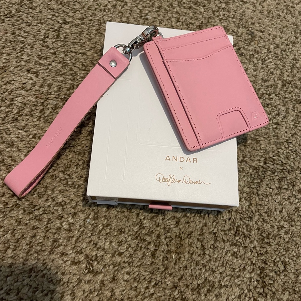 Andar Denner wallet